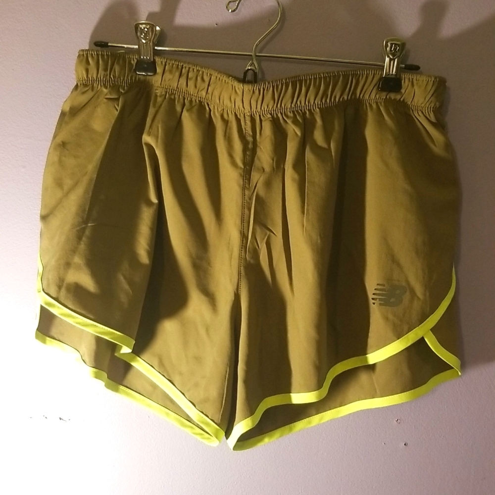 NWT New Balance Core 3-invh Womens Running Short, M
